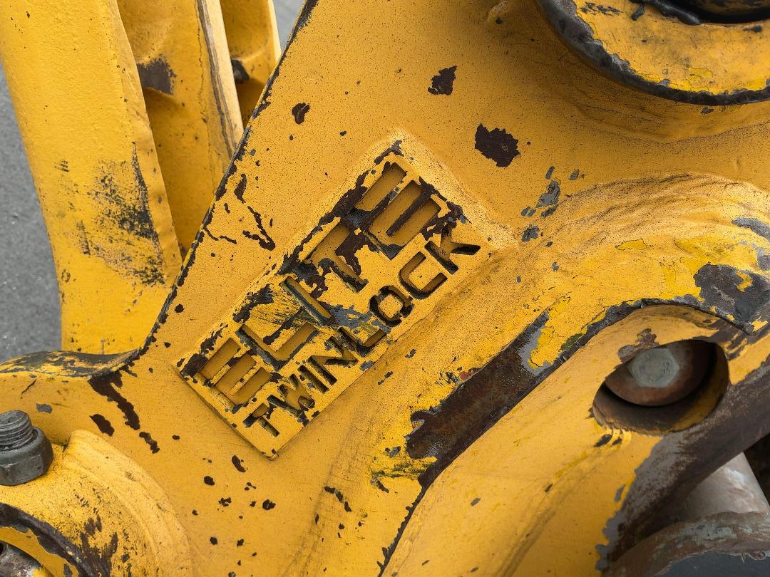 Photo '18' of Komatsu PC210CI-10 Excavator