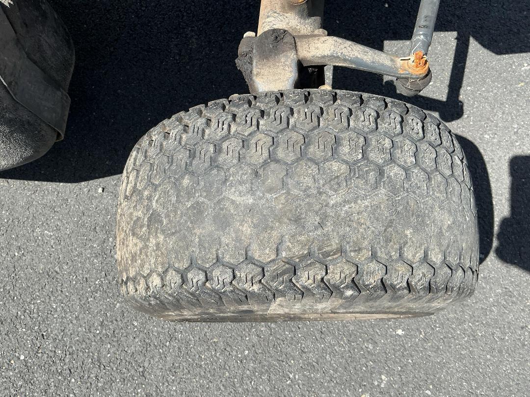 Photo '23' of Kubota F3690 Mower