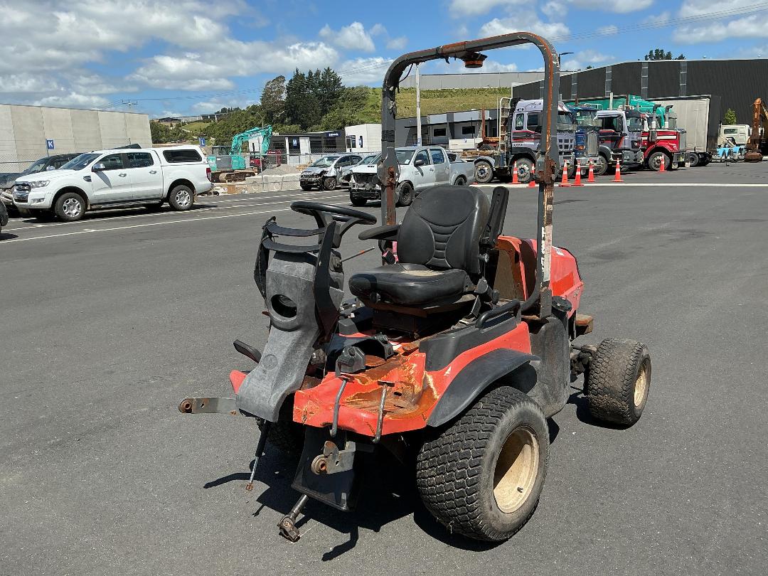 Photo '9' of Kubota F3690 Mower