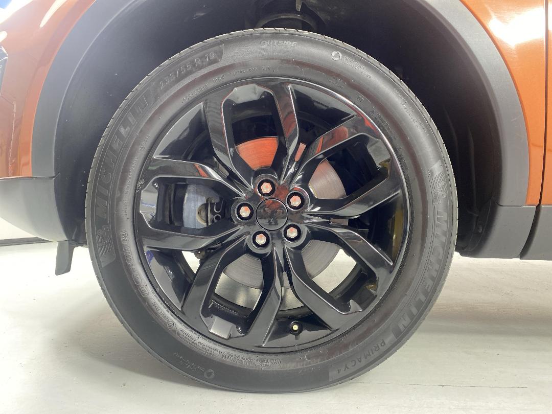 Photo '10' of Land Rover Discovery Sport Photo '10' of Land Rover Discovery Sport