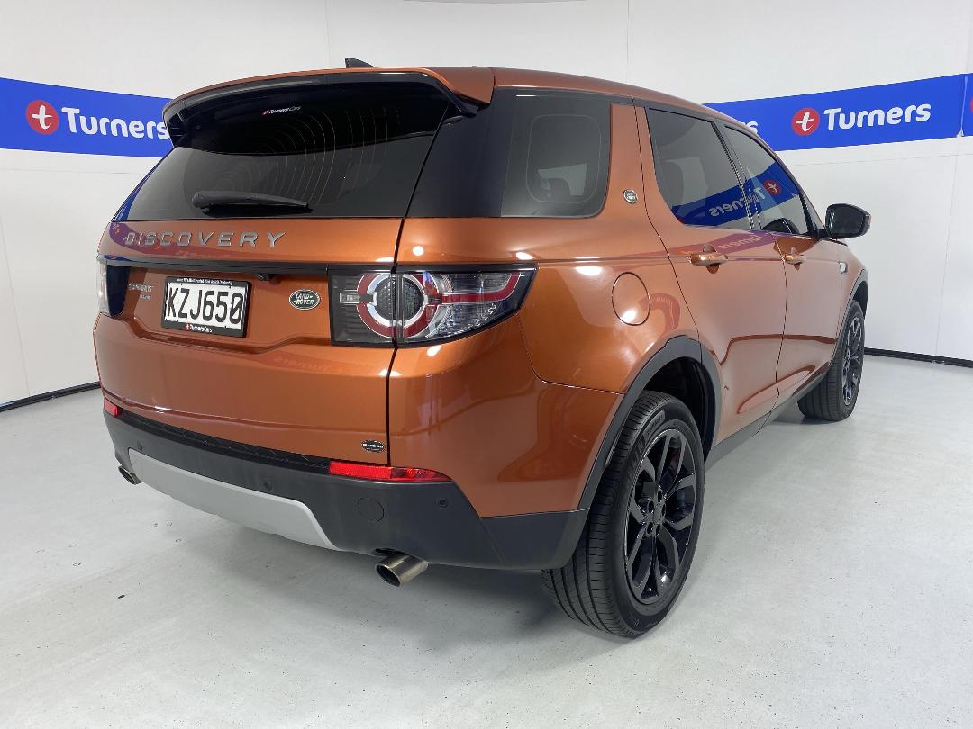 Photo '7' of Land Rover Discovery Sport Photo '7' of Land Rover Discovery Sport