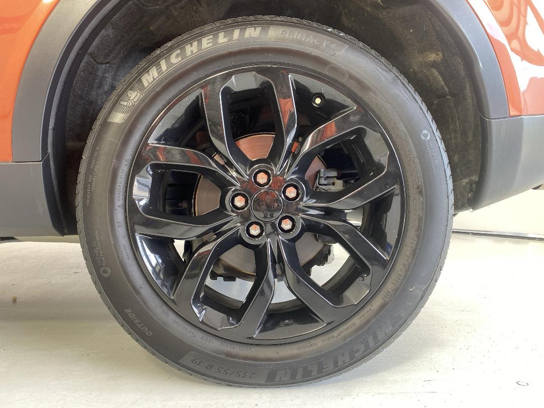 Photo '11' of Land Rover Discovery Sport Photo '11' of Land Rover Discovery Sport