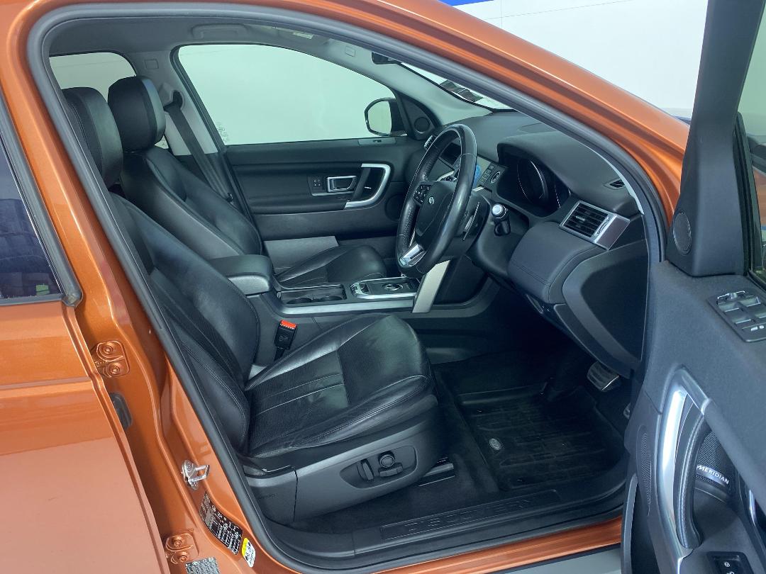 Photo '16' of Land Rover Discovery Sport Photo '16' of Land Rover Discovery Sport