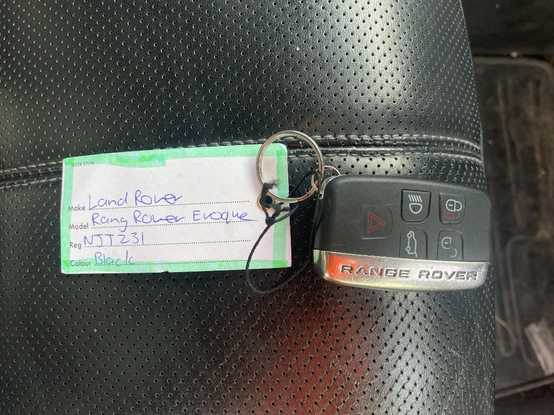 Photo '15' of Land Rover Range Rover Evoque HSE DYN TD4 A Photo '15' of Land Rover Range Rover Evoque HSE DYN TD4 A