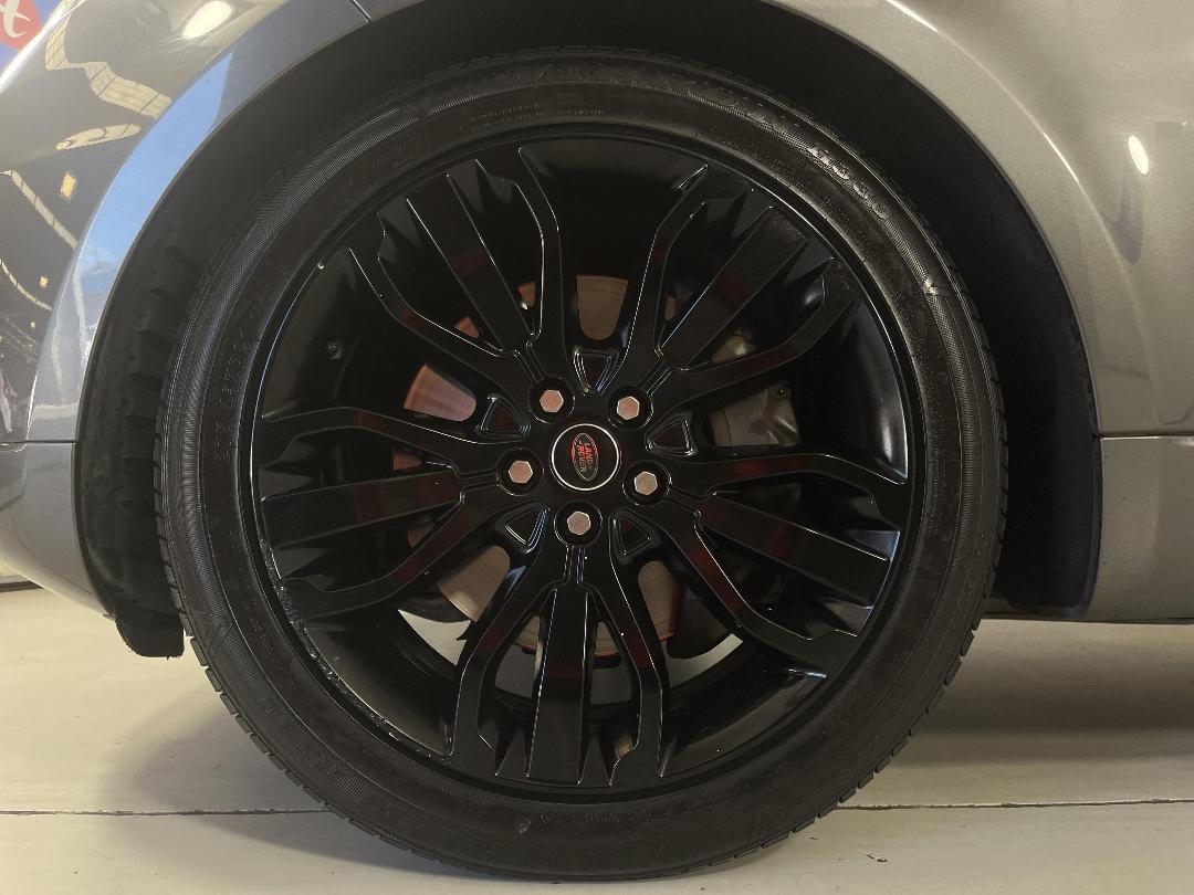 Photo '10' of Land Rover Range Rover Sport Photo '10' of Land Rover Range Rover Sport