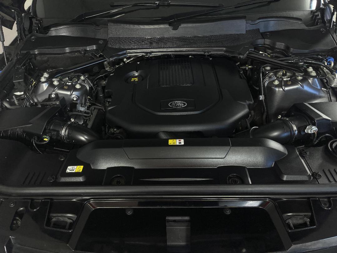 Photo '13' of Land Rover Range Rover Sport Photo '13' of Land Rover Range Rover Sport