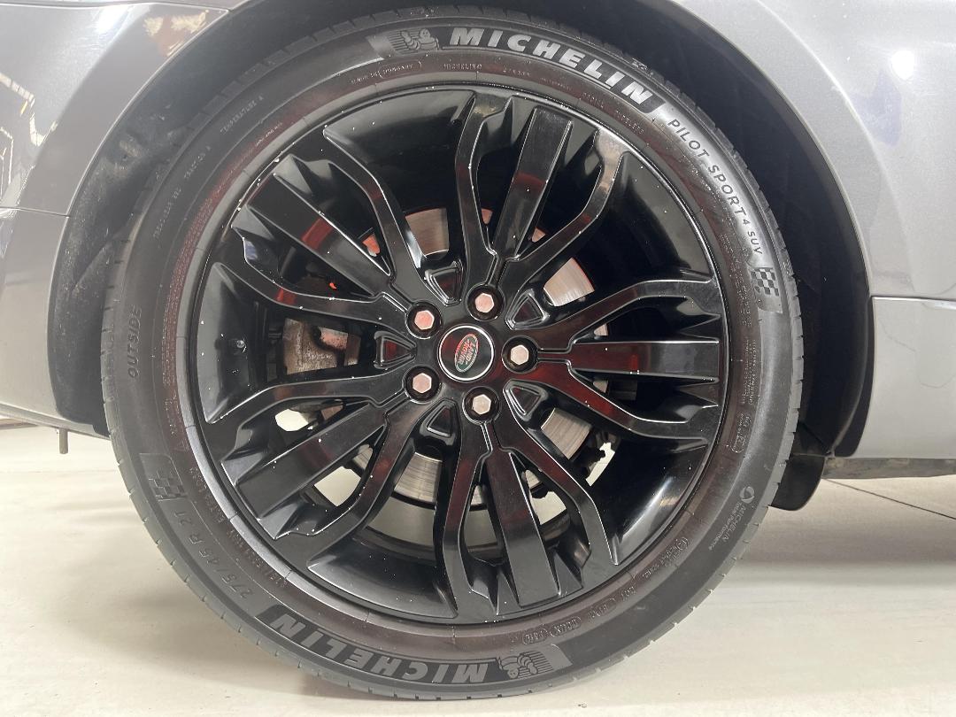 Photo '12' of Land Rover Range Rover Sport Photo '12' of Land Rover Range Rover Sport