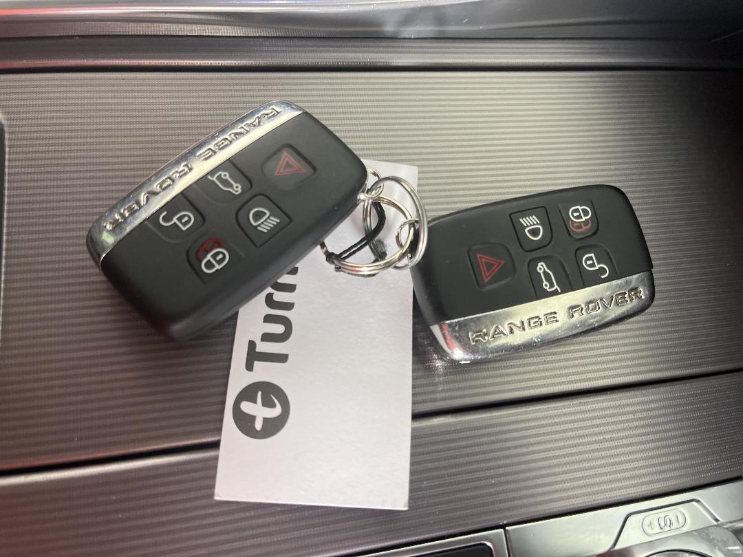 Photo '22' of Land Rover Range Rover Sport Photo '22' of Land Rover Range Rover Sport