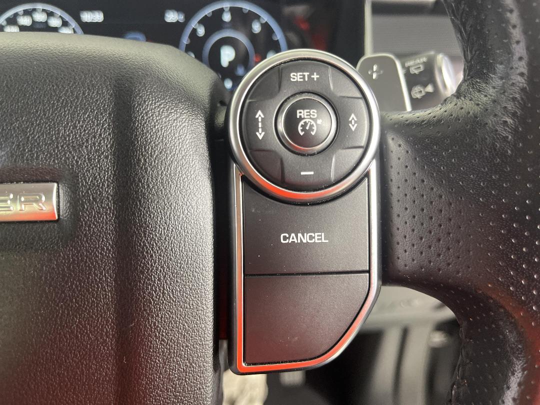 Photo '26' of Land Rover Range Rover Sport Photo '26' of Land Rover Range Rover Sport