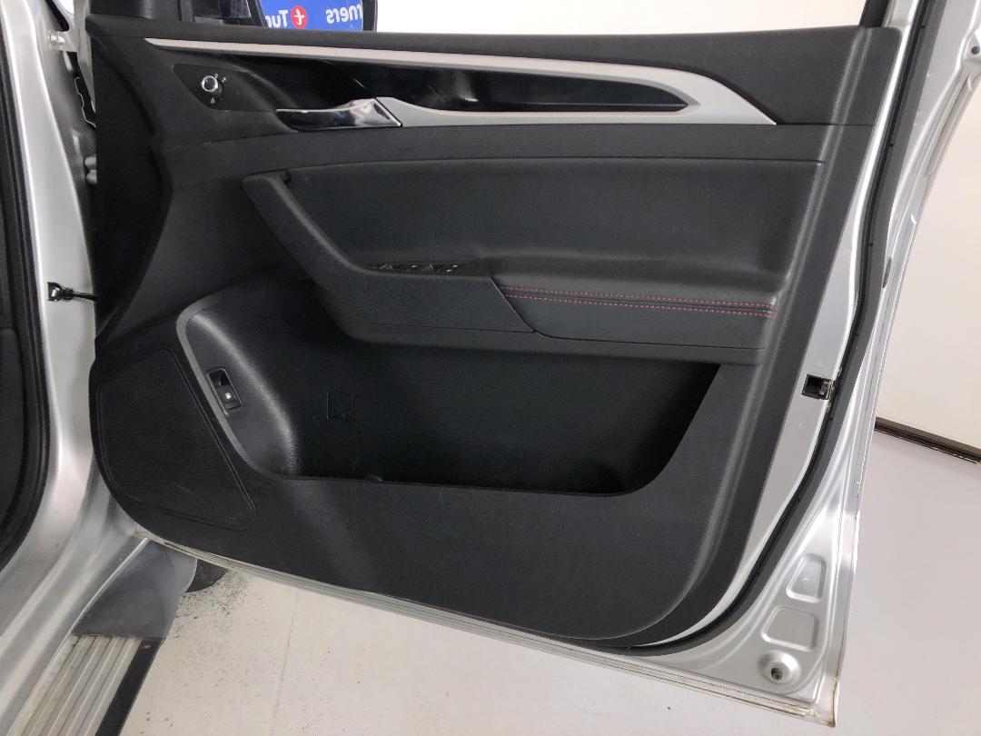 Photo '15' of LDV T60