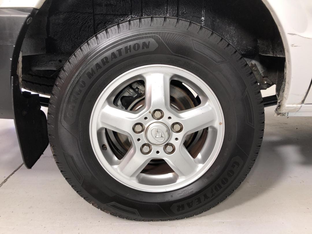 Photo '12' of LDV V80