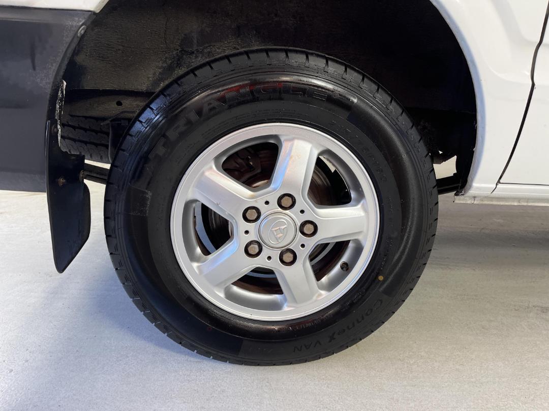 Photo '11' of LDV V80