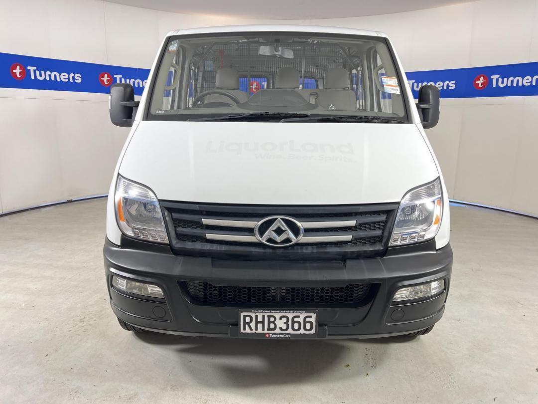 Photo '2' of LDV V80