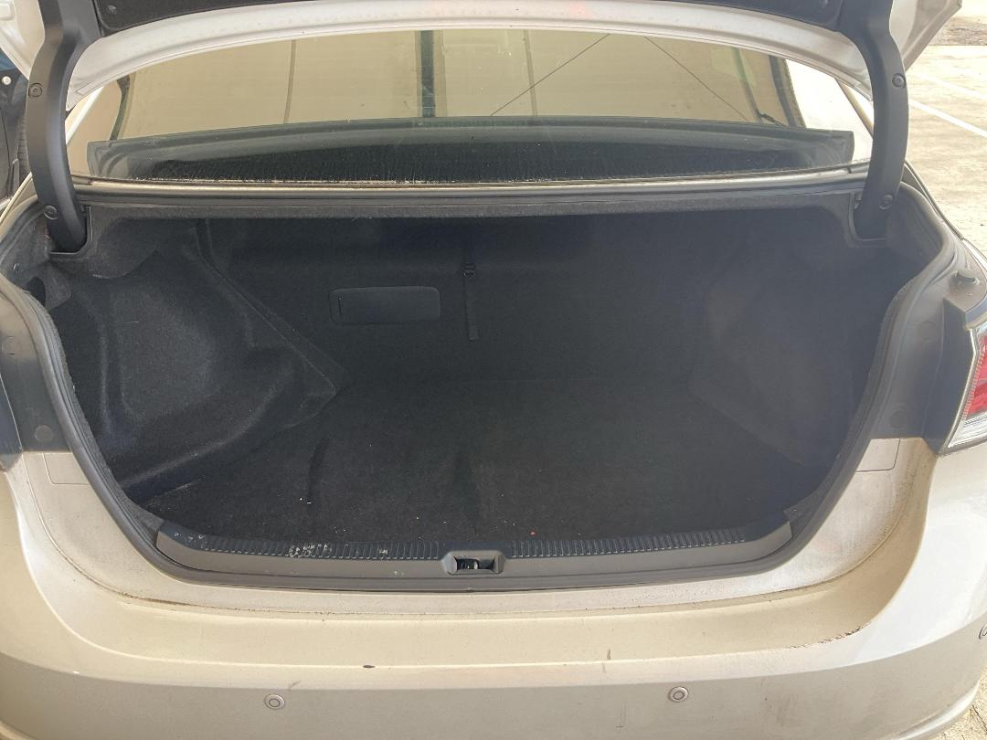 Photo '13' of Lexus HS250H