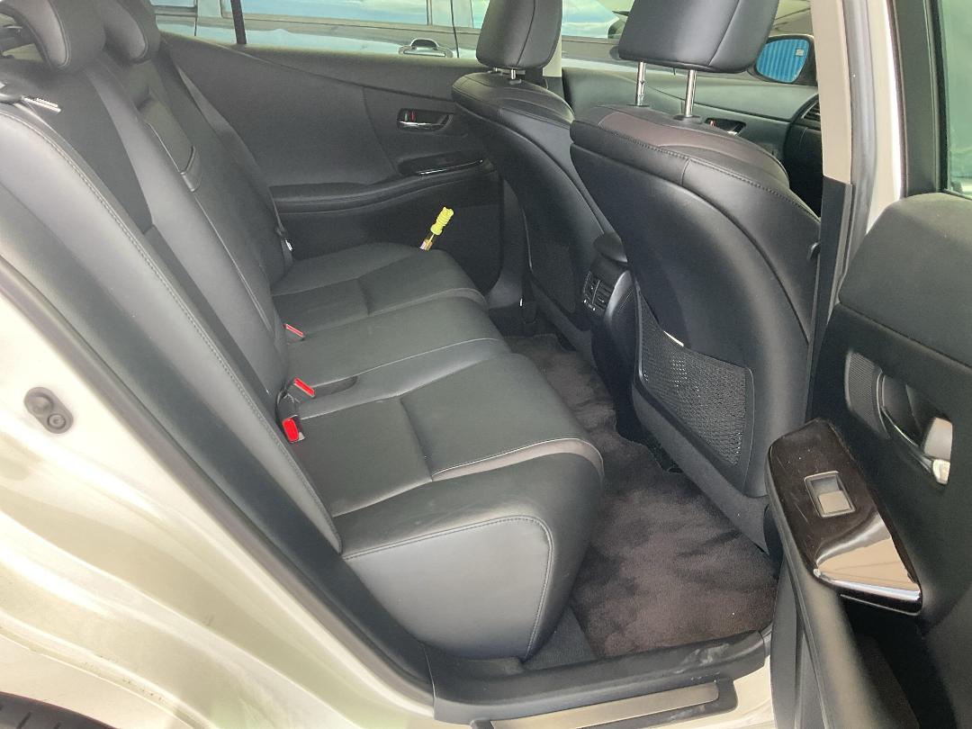 Photo '18' of Lexus HS250H