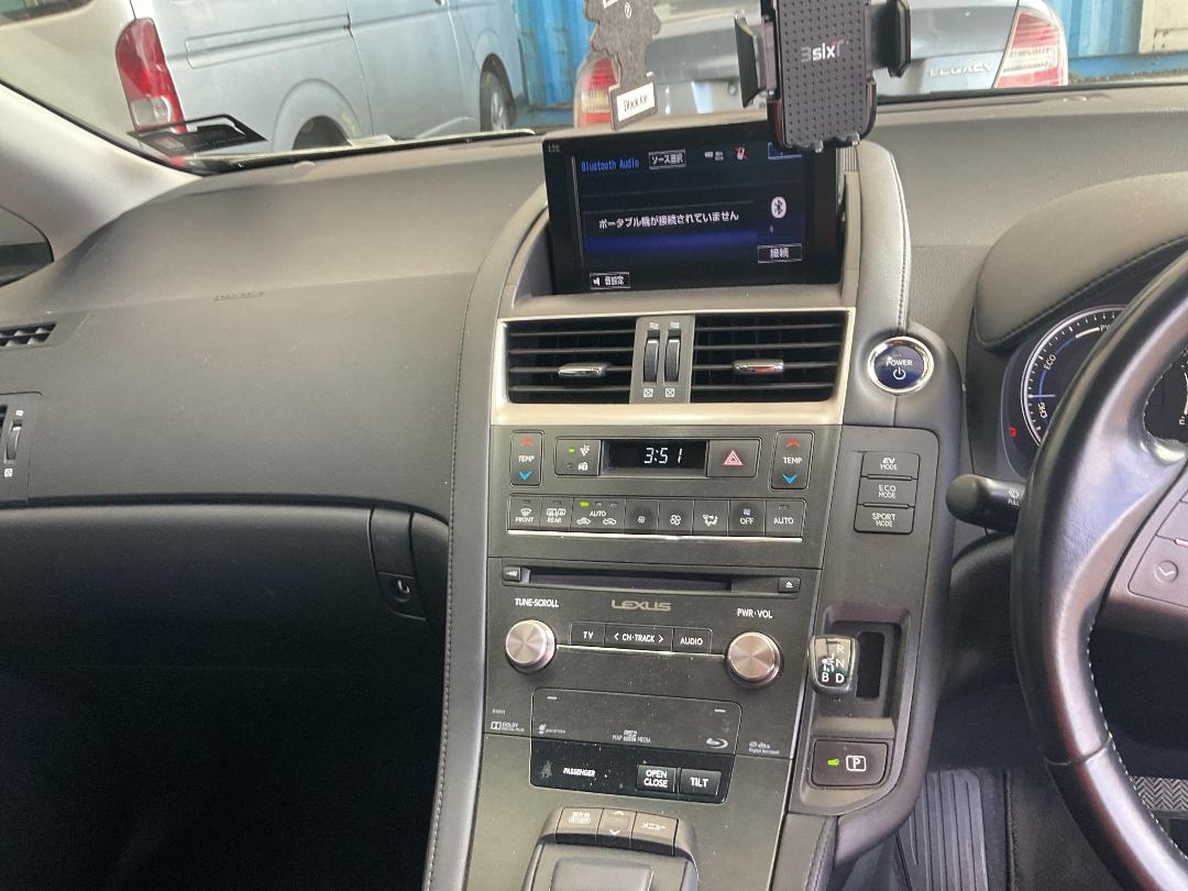 Photo '23' of Lexus HS250H