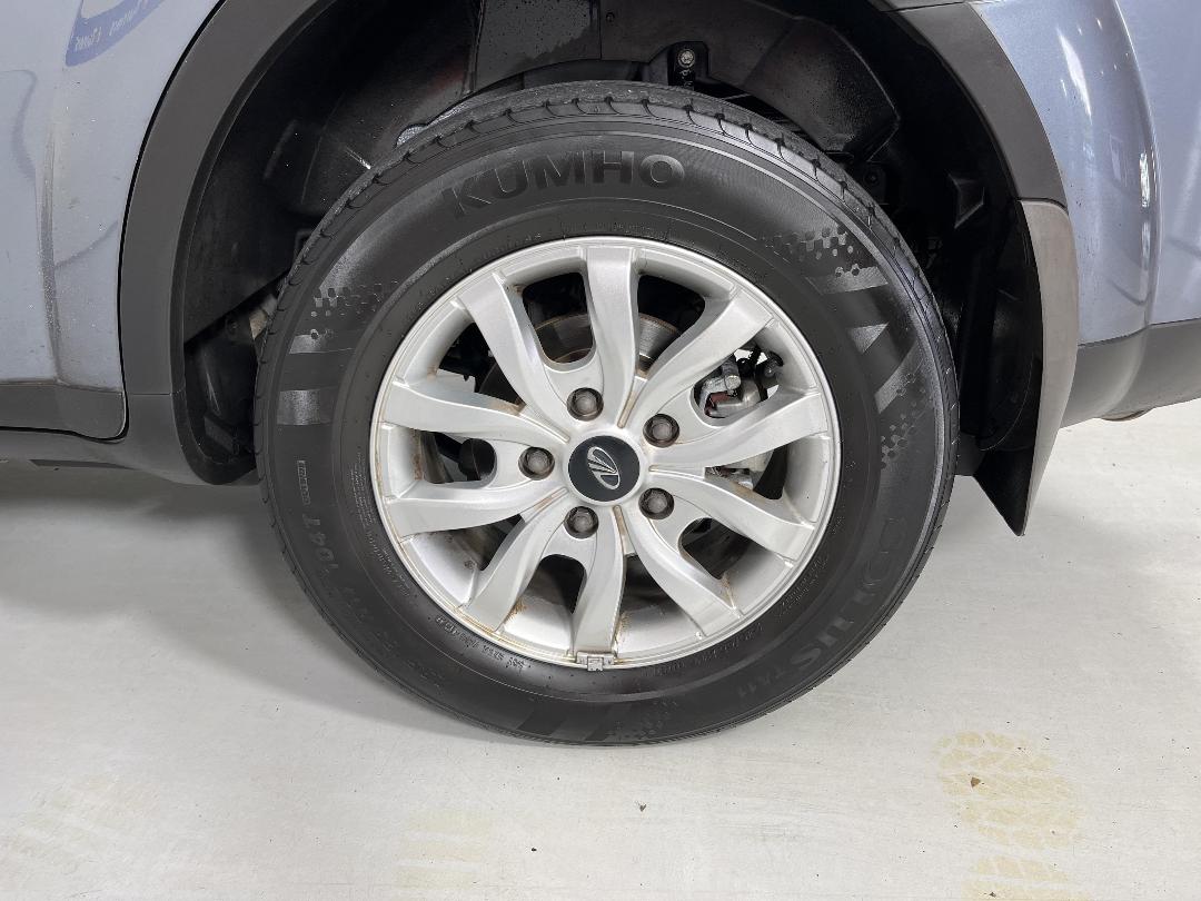 Photo '11' of Mahindra XUV Photo '11' of Mahindra XUV