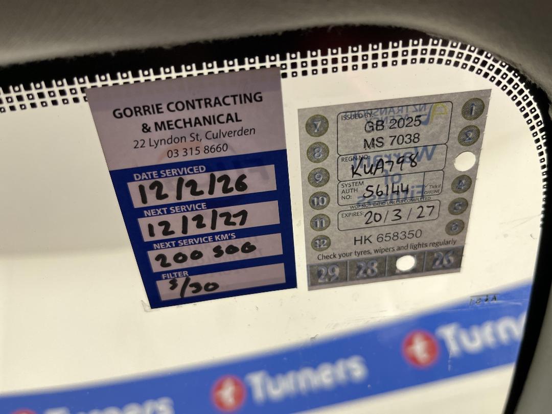 Photo '23' of Mahindra XUV Photo '23' of Mahindra XUV