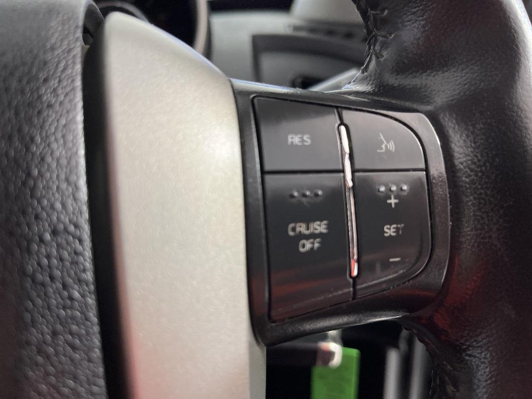 Photo '26' of Mahindra XUV Photo '26' of Mahindra XUV