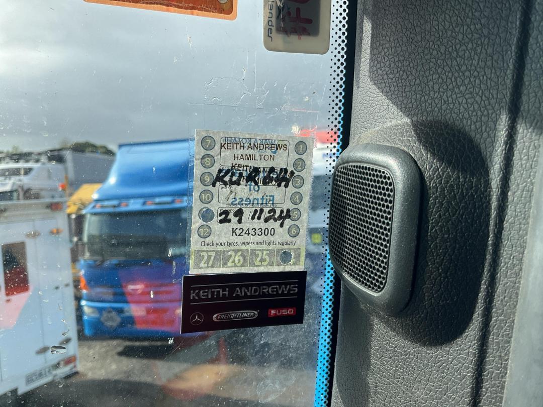 Photo '50' of MAN TGX 35.540 8X4 Curtainsider