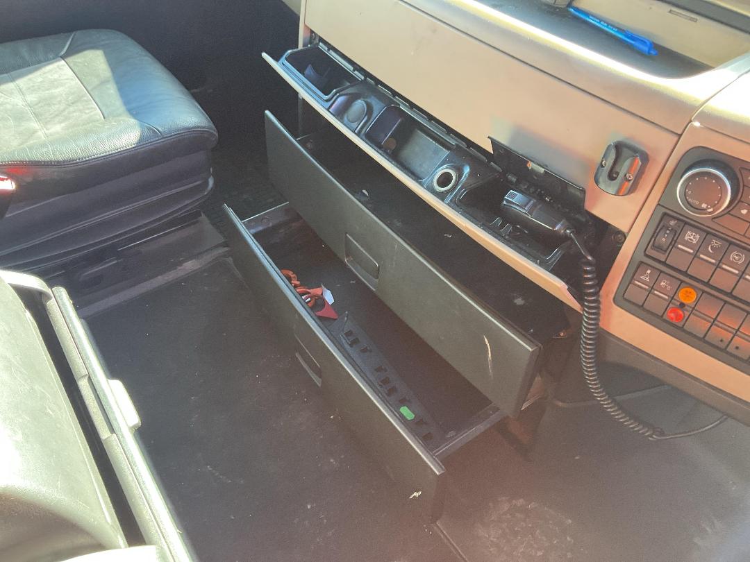 Photo '19' of MAN TGX 35.540 8X4 Curtainsider