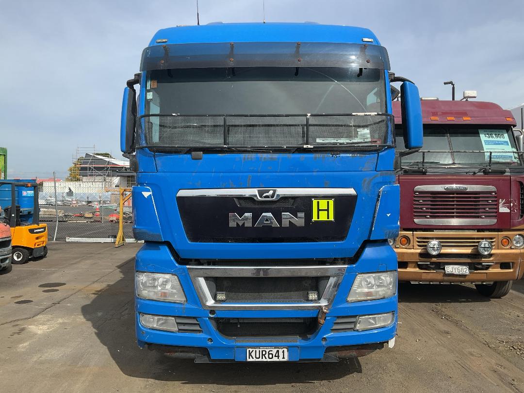 Photo '9' of MAN TGX 35.540 8X4 Curtainsider