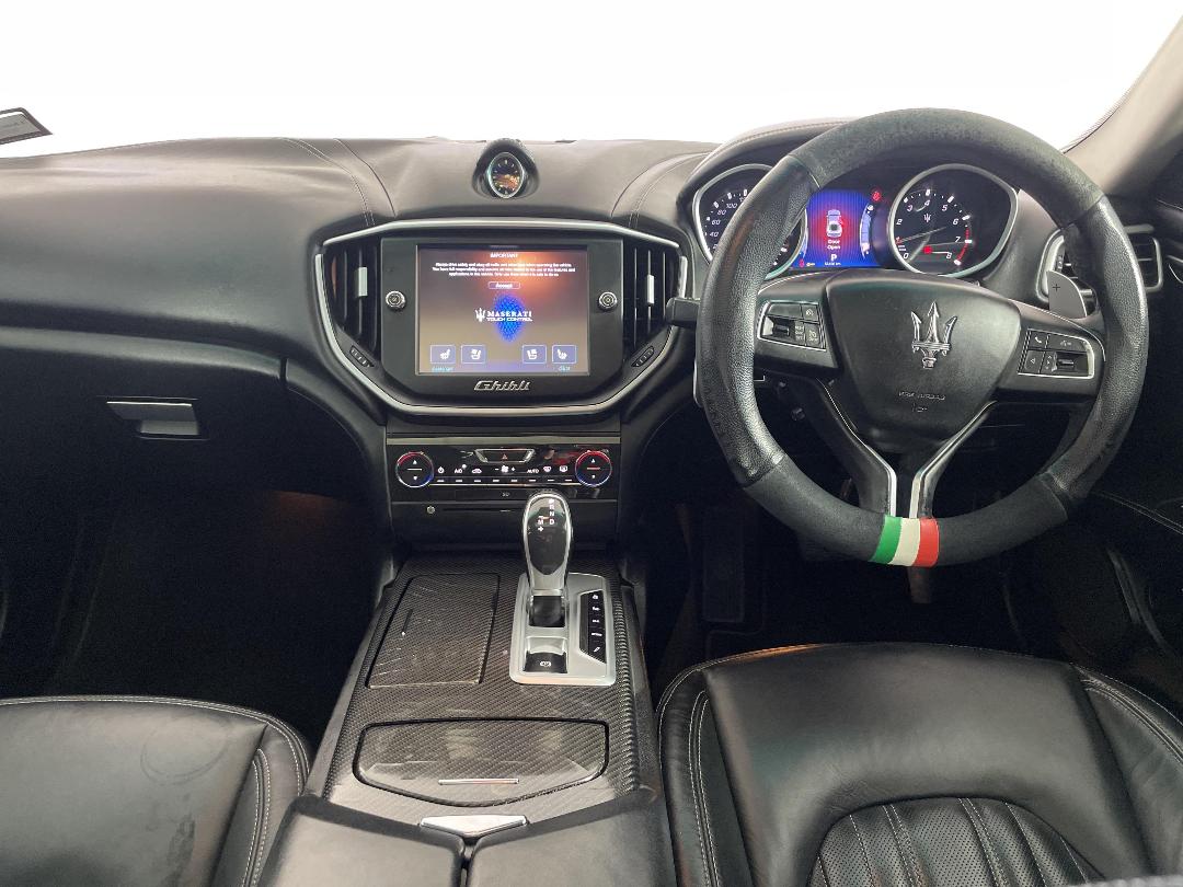 Photo '18' of Maserati Ghibli