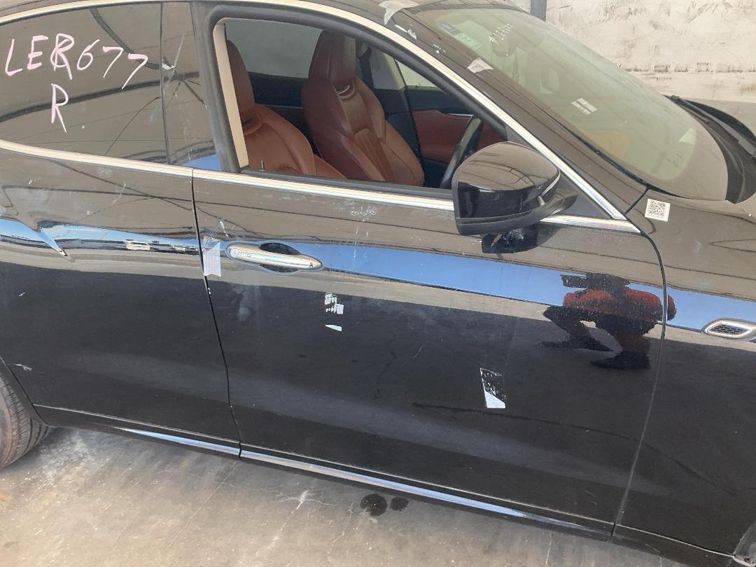 Photo '6' of Maserati Levante