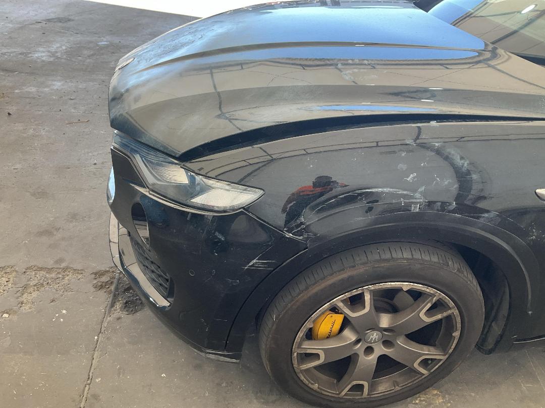 Photo '12' of Maserati Levante