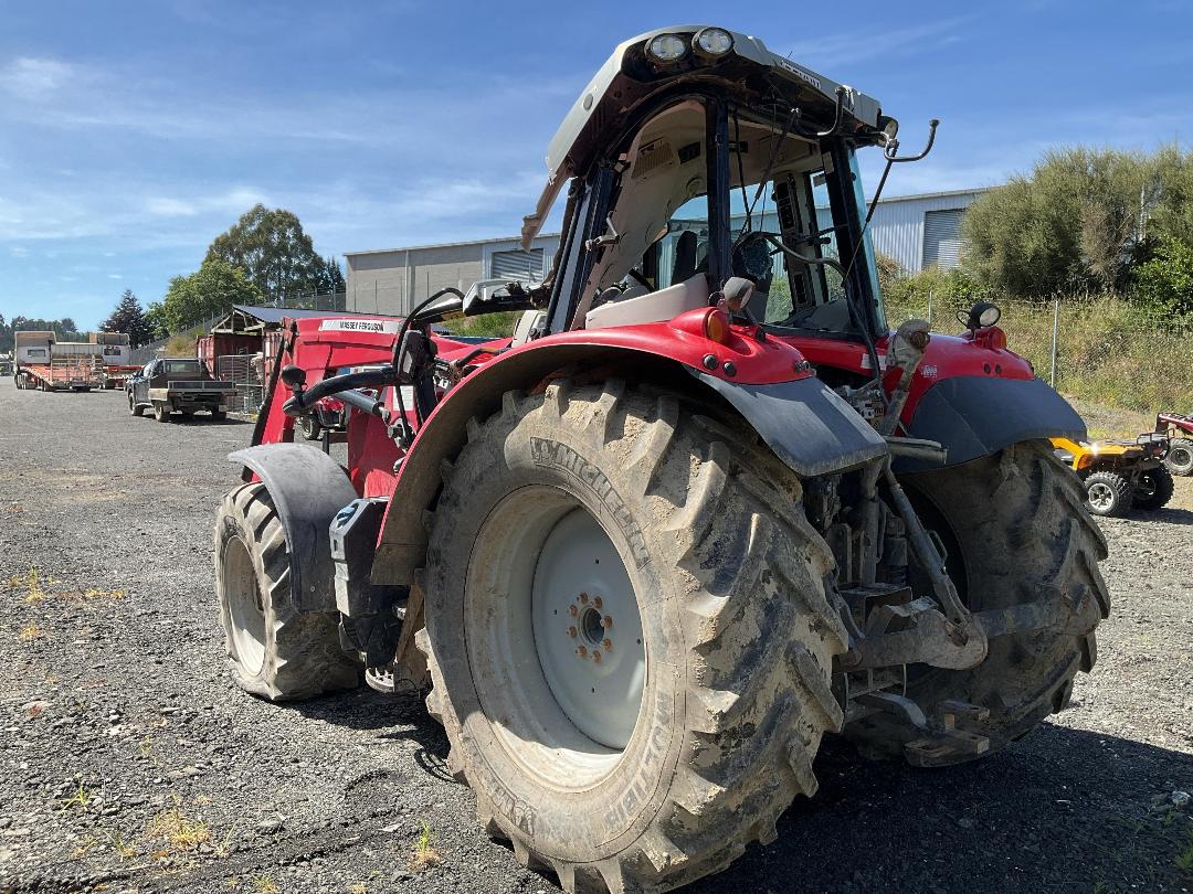 Photo '6' of Massey Ferguson 6713S Tractor