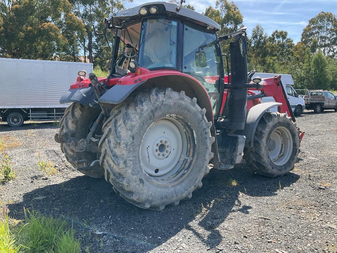 Photo '4' of Massey Ferguson 6713S Tractor