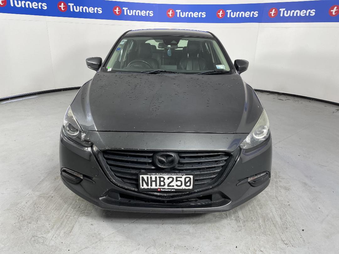 Photo '2' of Mazda 3