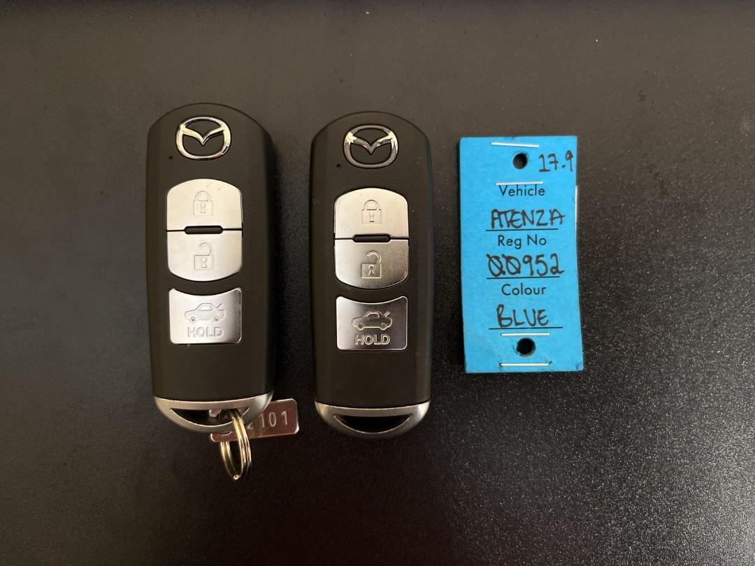 Photo '22' of Mazda Atenza Photo '22' of Mazda Atenza