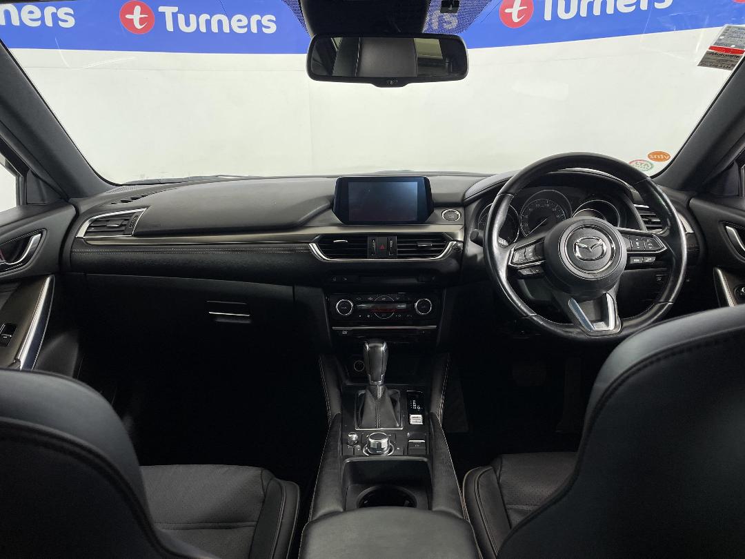 Photo '17' of Mazda Atenza