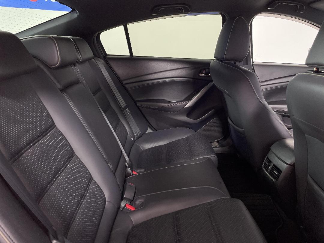 Photo '20' of Mazda Atenza