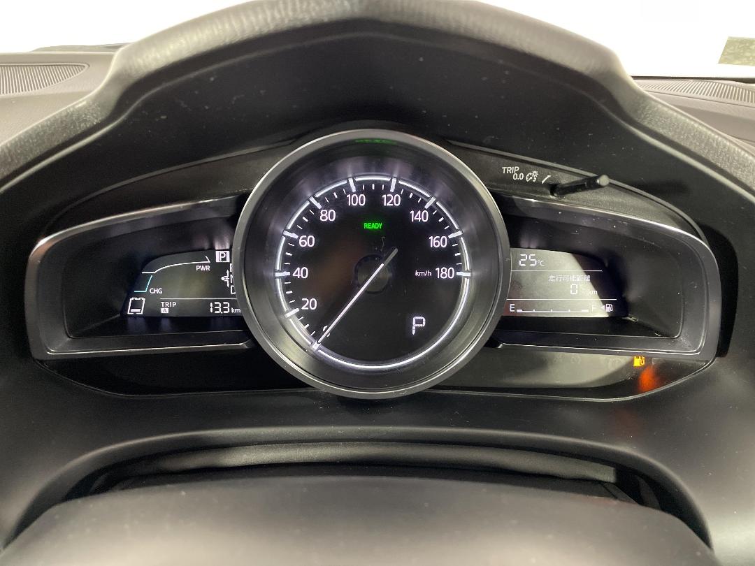 Photo '21' of Mazda Axela