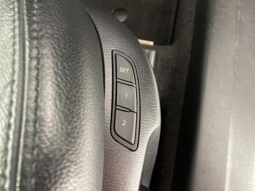 Photo '27' of Mazda Axela