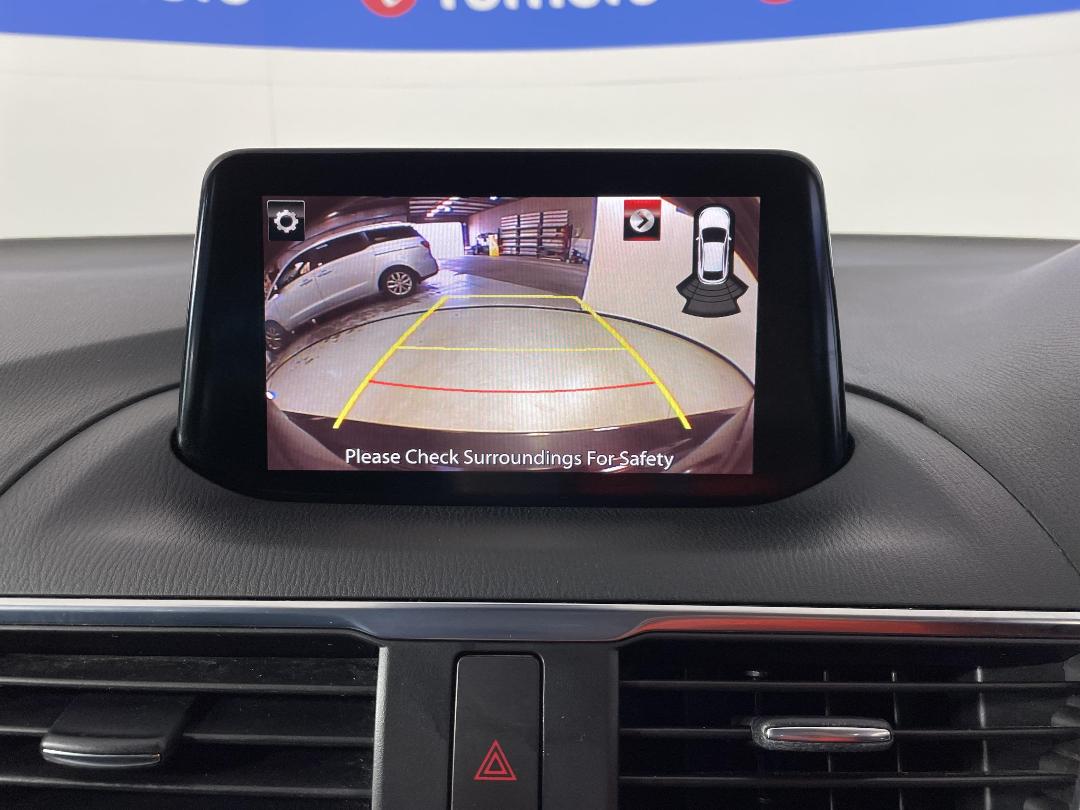 Photo '30' of Mazda Axela