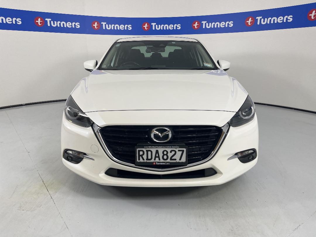 Photo '2' of Mazda Axela