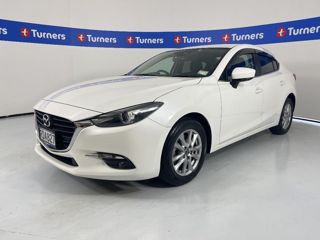 Photo '4' of Mazda Axela