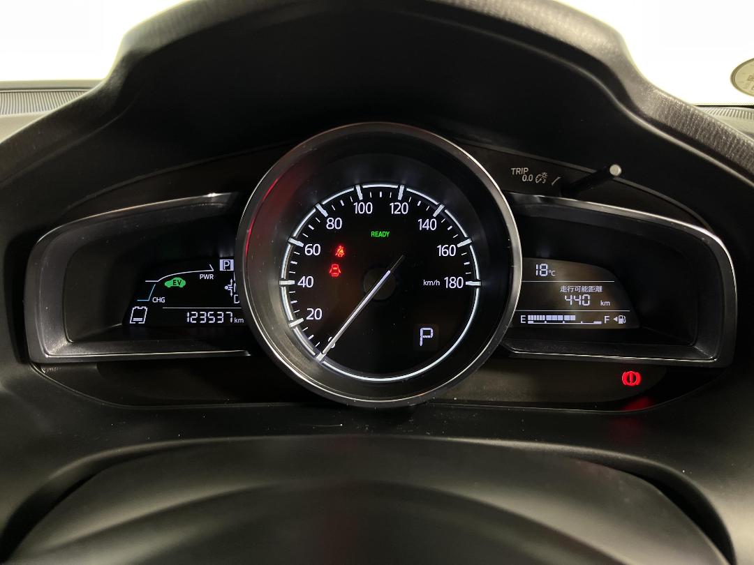 Photo '21' of Mazda Axela