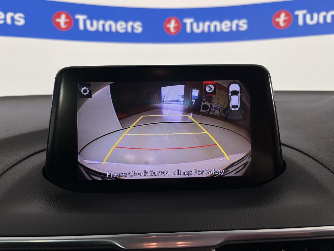 Photo '26' of Mazda Axela