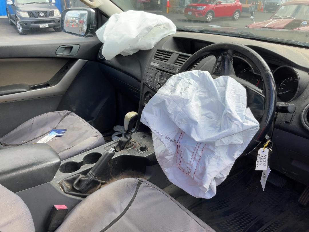 Photo '15' of Mazda Bt-50 GLX Sport F/C C/C Photo '15' of Mazda Bt-50 GLX Sport F/C C/C