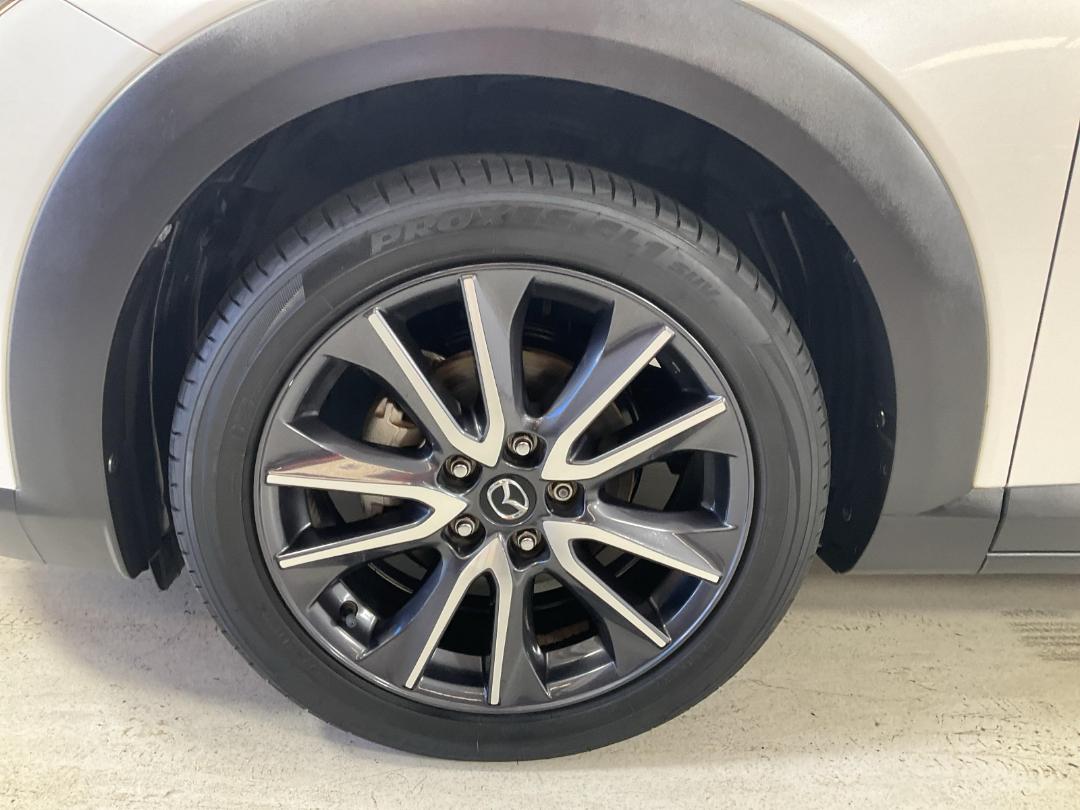 Photo '10' of Mazda CX-3