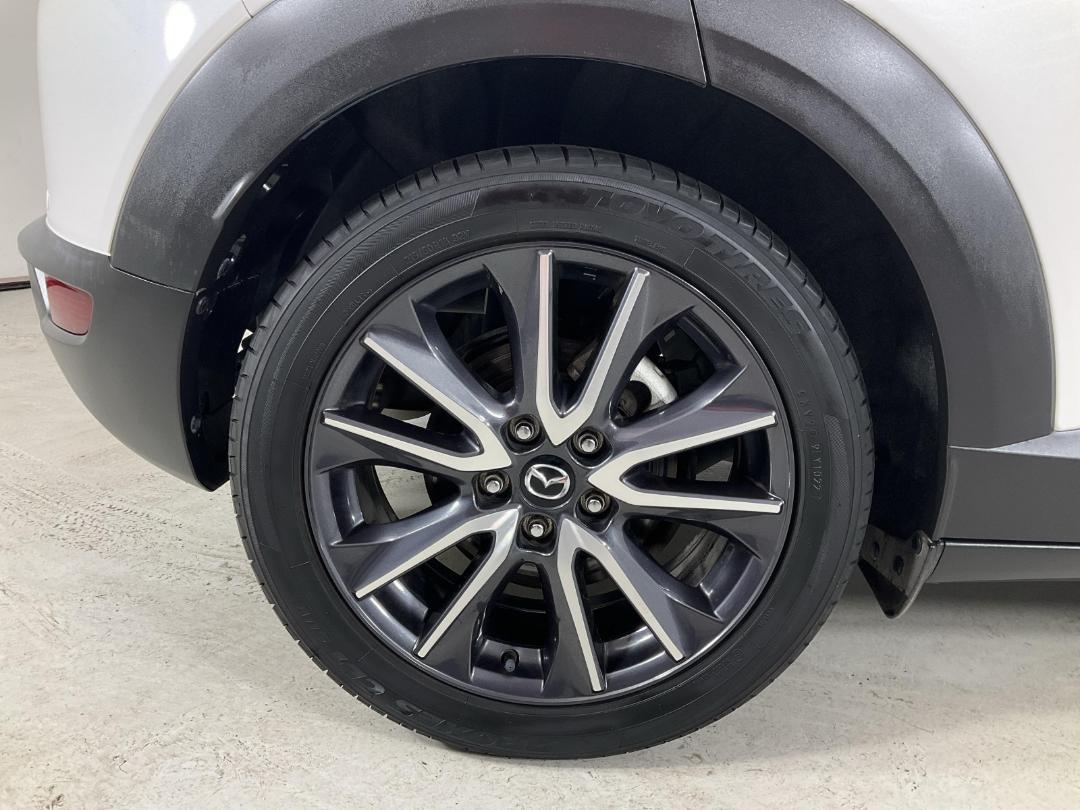 Photo '12' of Mazda CX-3