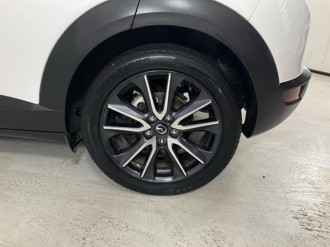 Photo '11' of Mazda CX-3