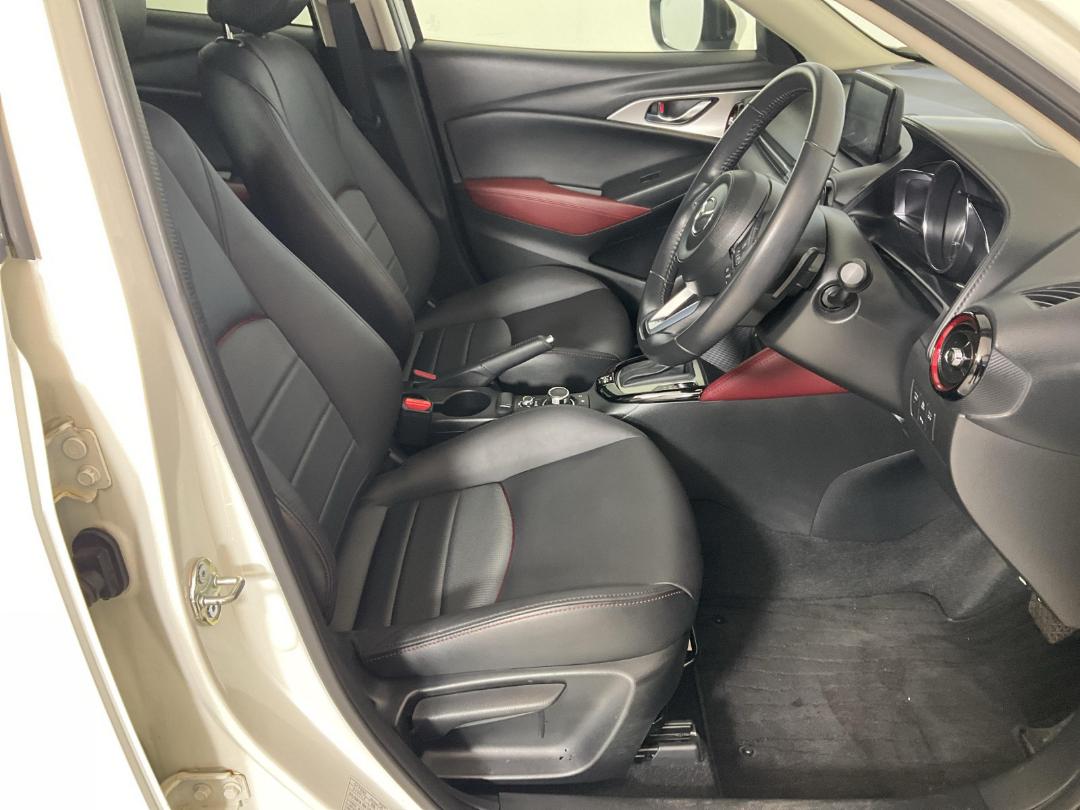 Photo '16' of Mazda CX-3