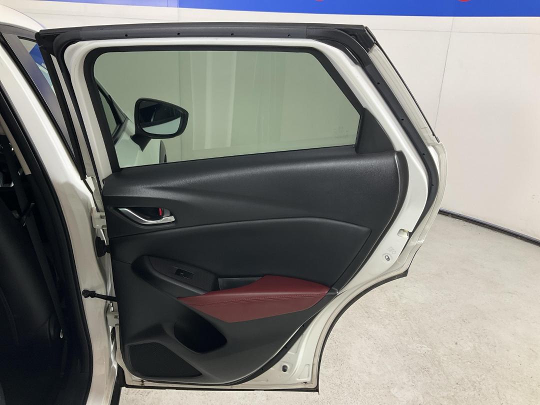 Photo '19' of Mazda CX-3