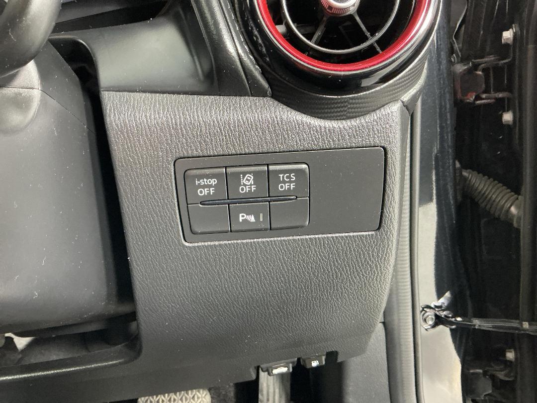 Photo '26' of Mazda CX-3