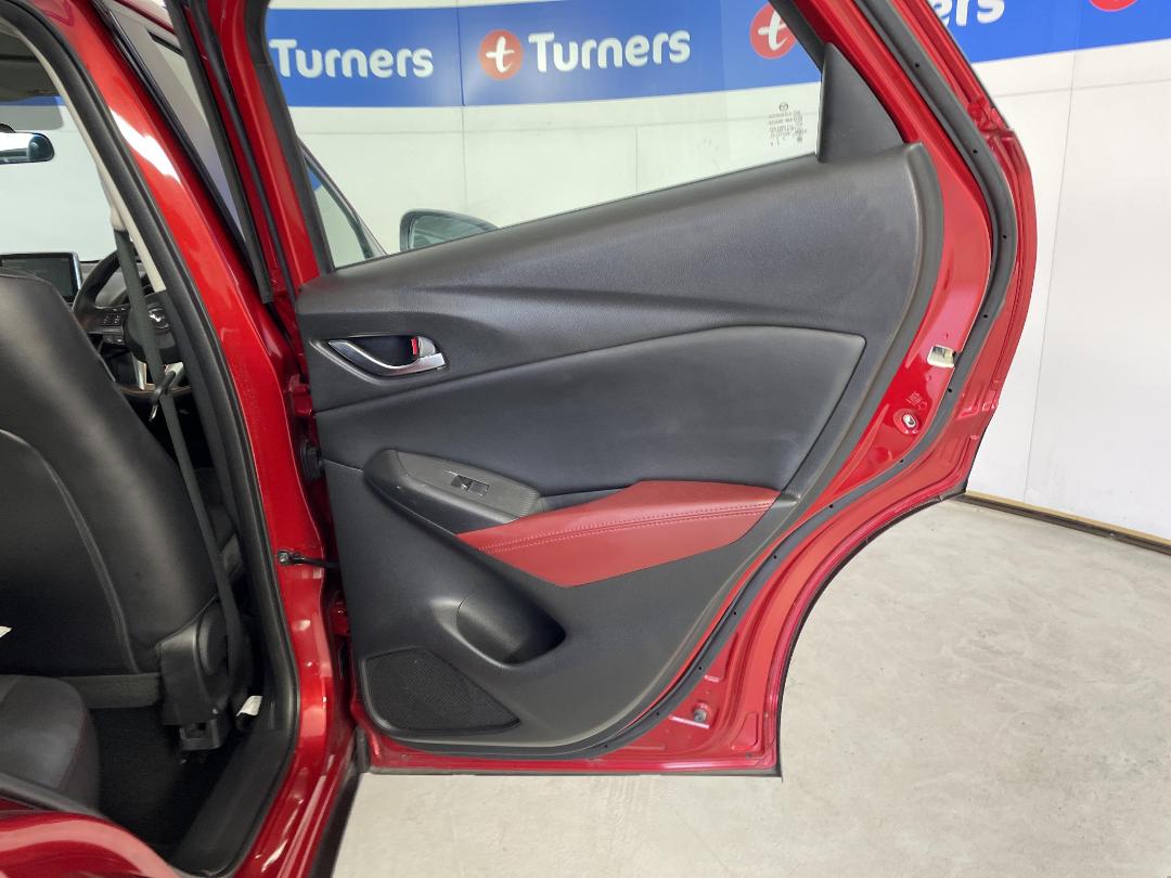 Photo '19' of Mazda CX-3